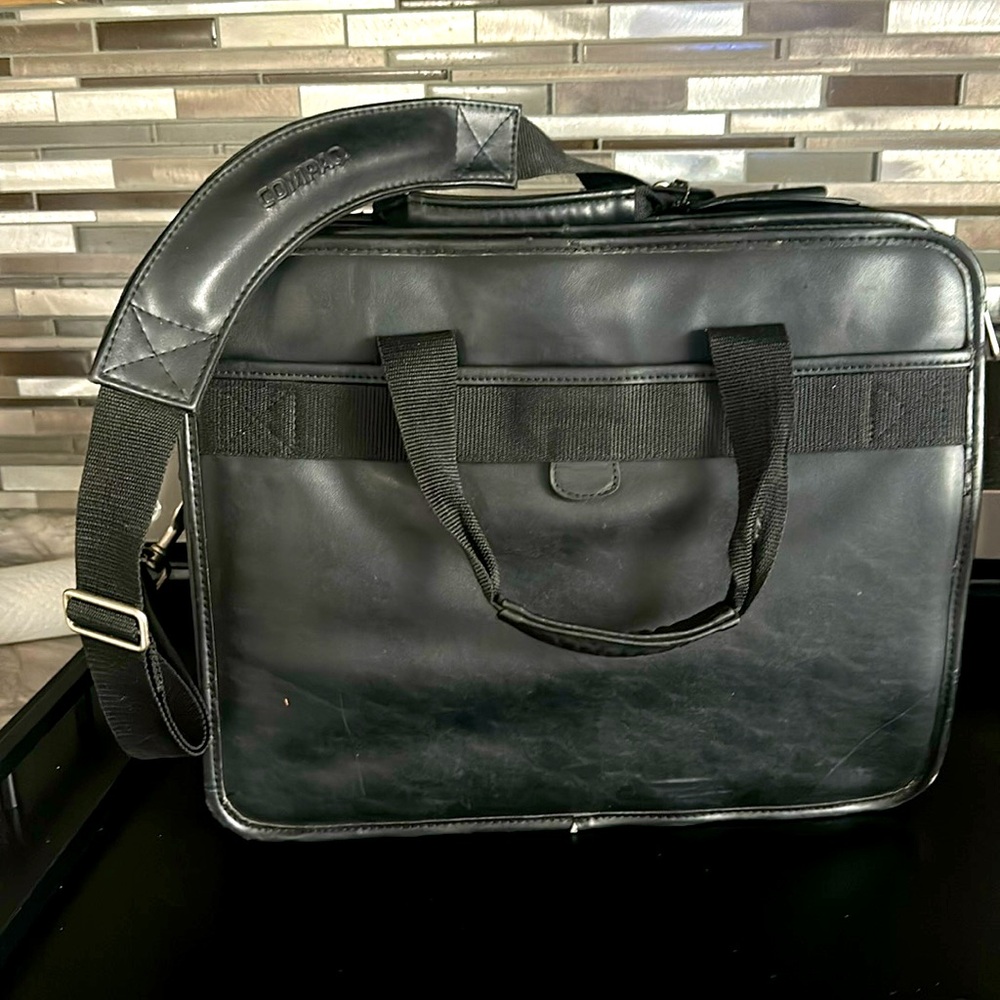 Black Leather COMPAQ Computer Bag with Shoulder Strap